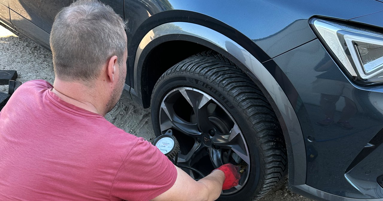 Przy wysokich cenach paliw szuka oszczędności. Zaczął od opon
