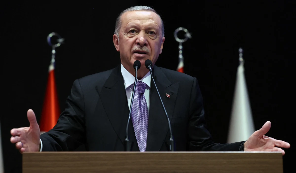 Stanowisko Turcji wobec trwającej rosyjskiej inwazji na Ukrainę nie jest do końca jasne, podobnie jak ogólna postawa Ankary w stosunku do zderzenia Wschodu z Zachodem, które obserwujemy na własne oczy. W środę Recep Tayyip Erdogan wypowiedział jednak słowa na temat Krymu, które zostaną w Kijowie dobrze przyjęte.