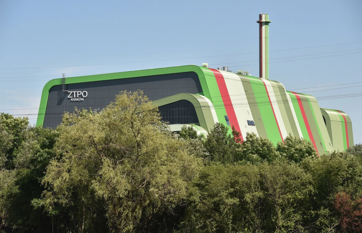 Od 12 września mieszkańcy Lublina będą mogli zgłaszać uwagi do planów budowy elektrociepłowni na paliwo z odpadów komunalnych. Takie konsultacje organizowane są w związku z wnioskiem firmy, która zamierza zbudować taki zakład przy ul. Tyszowieckiej.