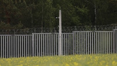 Szef MON: Strefa buforowa na granicy może działać jeszcze latami