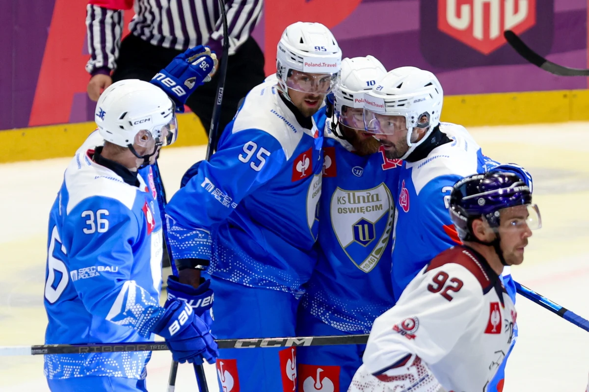 ​W piątek hokeiści na lodzie rozpoczną nowy sezon ekstraligi. W gronie kandydatów do mistrzostwa wymieniane są przede wszystkim trzy zespoły: broniąca tytułu Re-Plast Unię Oświęcim, GKS Katowice i GKS Tychy. W stawce ponownie będzie dziewięć ekip. Regulamin też się praktycznie nie zmienił.