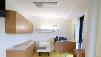 Strażak, który był w śpiączce prawie 1,5 roku opuszcza klinikę "Budzik"