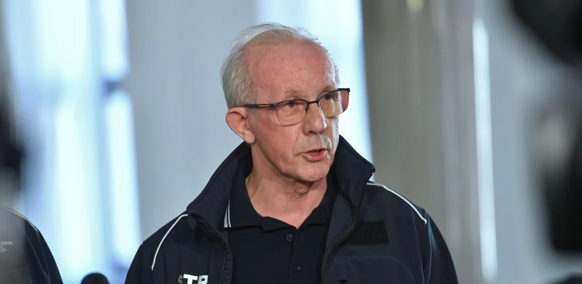 "Uważam, że Wrocław aktualnie nie jest zagrożony. Najbardziej newralgiczne miejsca są powyżej zbiorników retencyjnych. We Wrocławiu na pewno nie wystąpi taki kataklizm jak w 1997 roku" - mówił gość Rozmowy o 7:00 w Radiu RMF24 wiceszef MSWiA Wiesław Leśniakiewicz. 