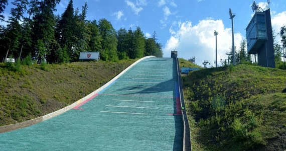 ​Na weekend w Wiśle-Malince zaplanowano zawody Letniej Grand Prix w skokach narciarskich. W tym czasie na terenie południowej Polski ma być deszczowo i wietrznie. "Mam nadzieję, że prognoza pogody się nie sprawdzi" - powiedział prezes Polskiego Związku Narciarskiego Adam Małysz.