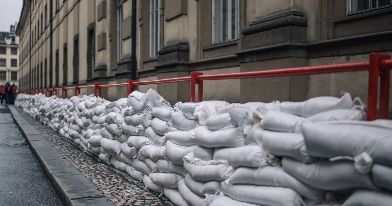  Kupują żywność, uzupełniają apteczki. Czesi przygotowują się na Borisa