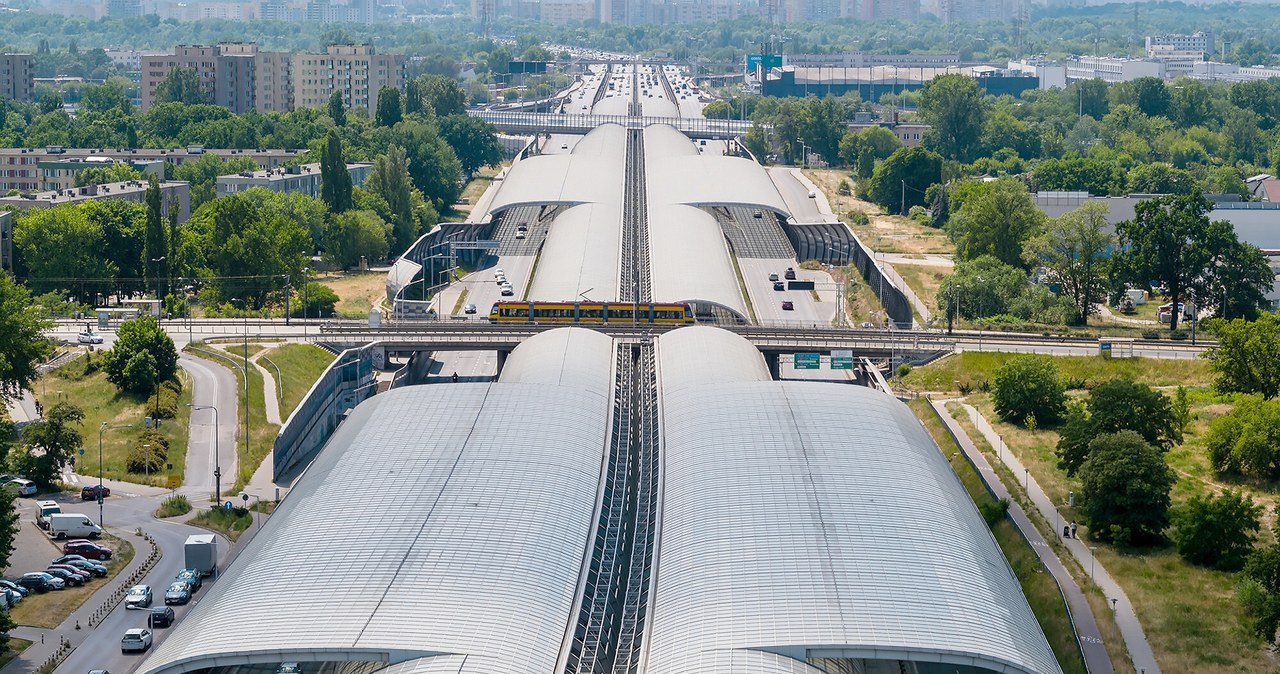 Generalna, Dyrekcja, Dróg, Krajowych, Autostrad, poinformowała, planach, rozbudowy, autostrady, odcinku, Wrocławia, Tarnowa, Jed Powstanie dach nad autostradą A4? Tego jeszcze nie było