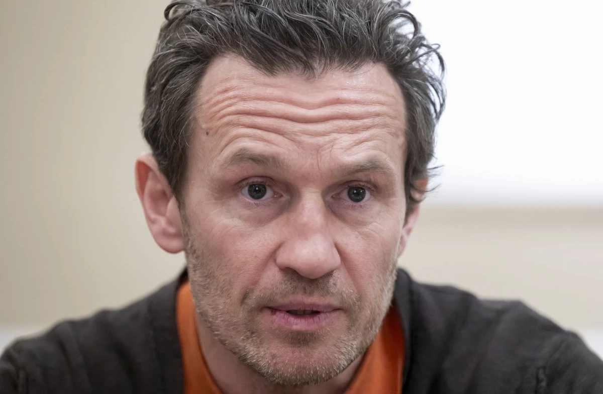 Dziś startuje Tauron Hokej Liga, trzeci mecz w Lidze Mistrzów gra też Re-Plast Unia Oświęcim. O tym, jaki poziom prezentuje nasz hokej, rozmawiamy z Mariuszem Czerkawskim, byłym graczem NHL, jednym z najlepszych polskich zawodników w historii. "Cały czas czekamy na wielkie objawienia w polskim hokeju. Ja i Krzysiek Oliwa już chyba trzecią dekadę będziemy dostawać pytania, o to kiedy następny polski zawodnik zagra w NHL" - mówi legenda rodzimego hokeja.