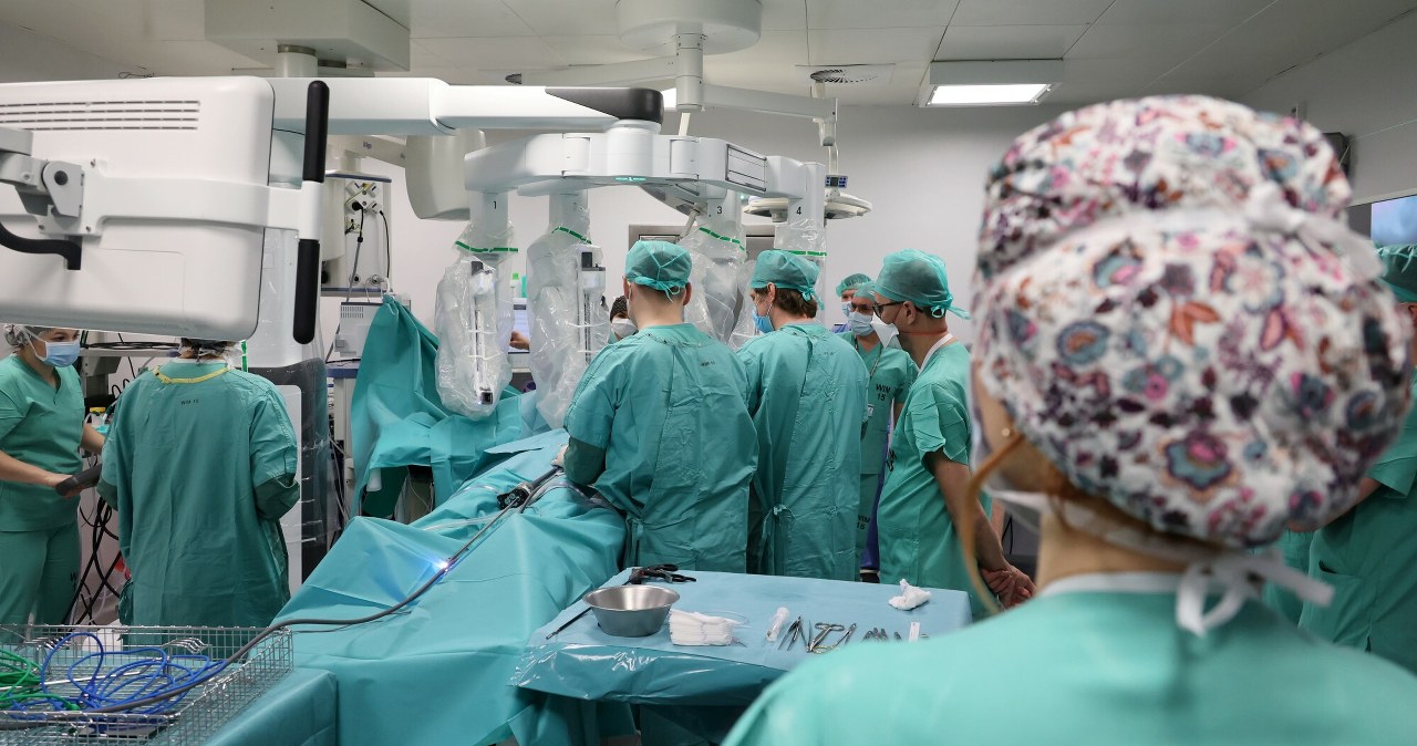 Cud w Szanghaju. Lekarze uratowali mężczyznę po dekapitacji