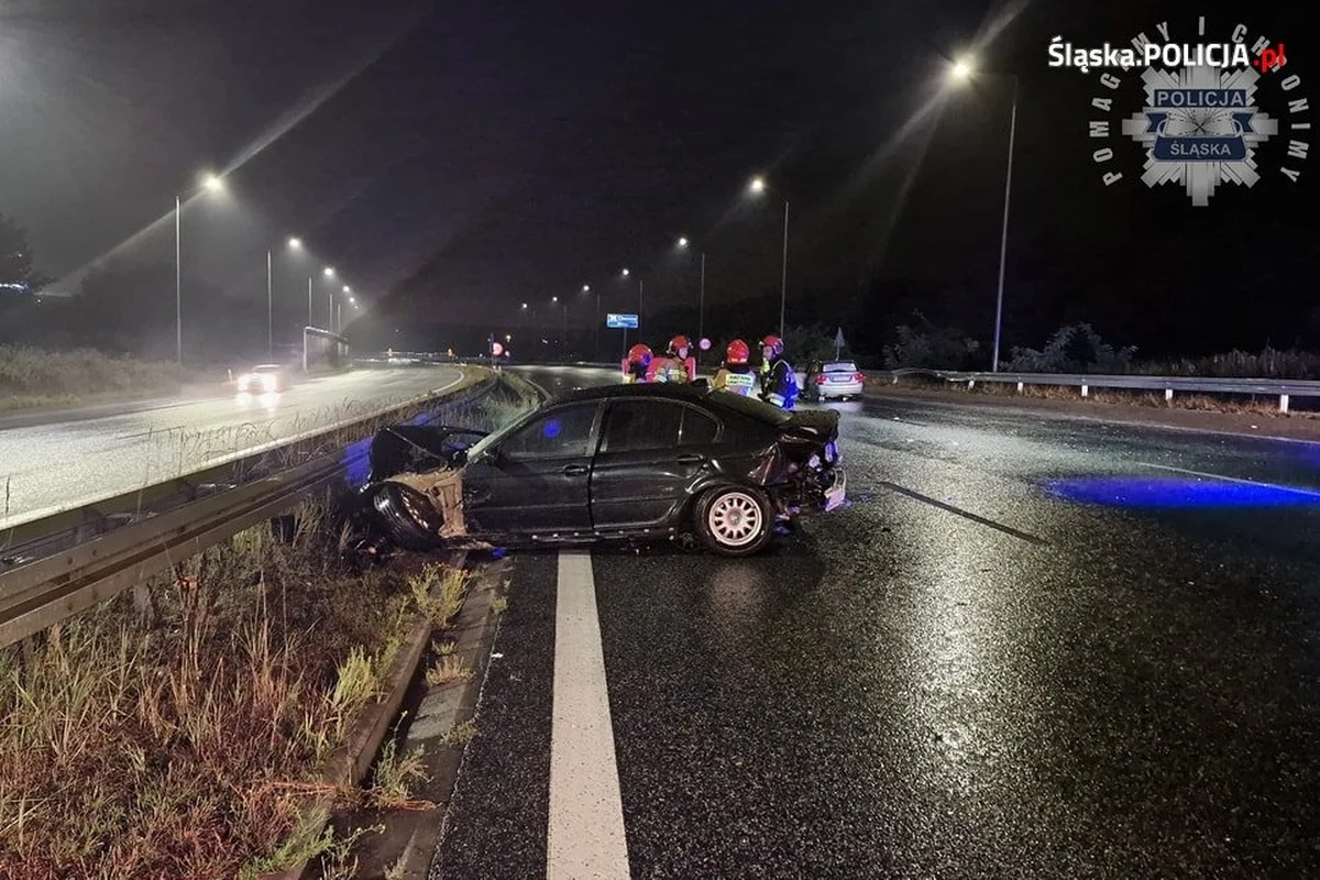 19-latek z Ukrainy zginął na autostradzie A4 w Rudzie Śląskiej. Po kolizji wysiadł z auta, by zobaczyć, co się stało i potrącił go inny samochód. W stanie ciężkim do szpitala trafił także jego 46-letni ojciec.