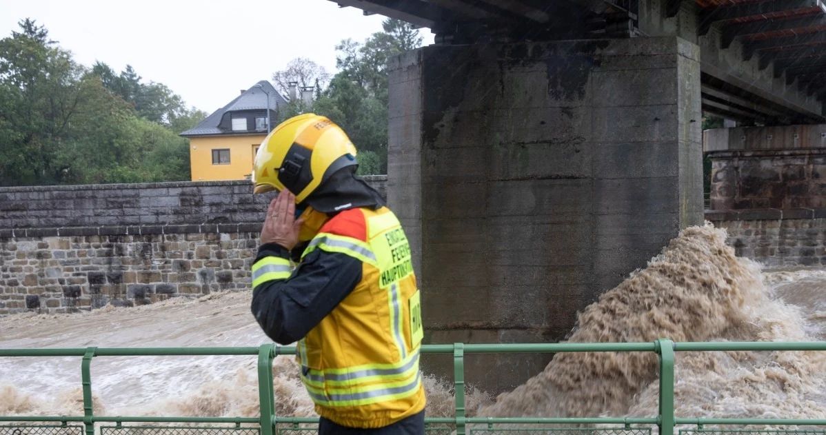 Austria walczy z powodzią i śnieżycami