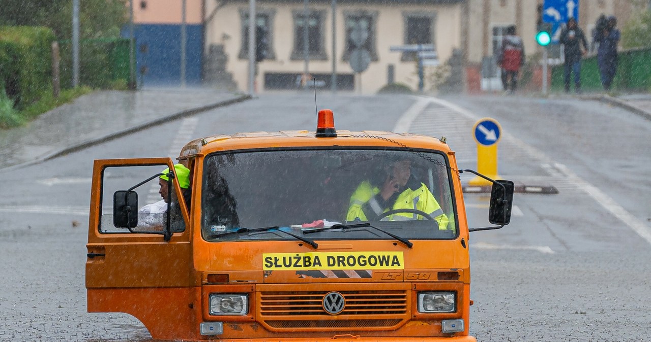  Jelenia Góra walczy z powodzią. Zrzucają wodę ze zbiorników