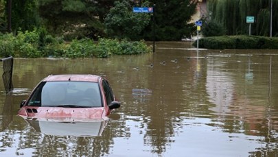 "Jestem z córką i psem na dachu szopy". Im do tej pory nikt nie przyszedł z pomocą