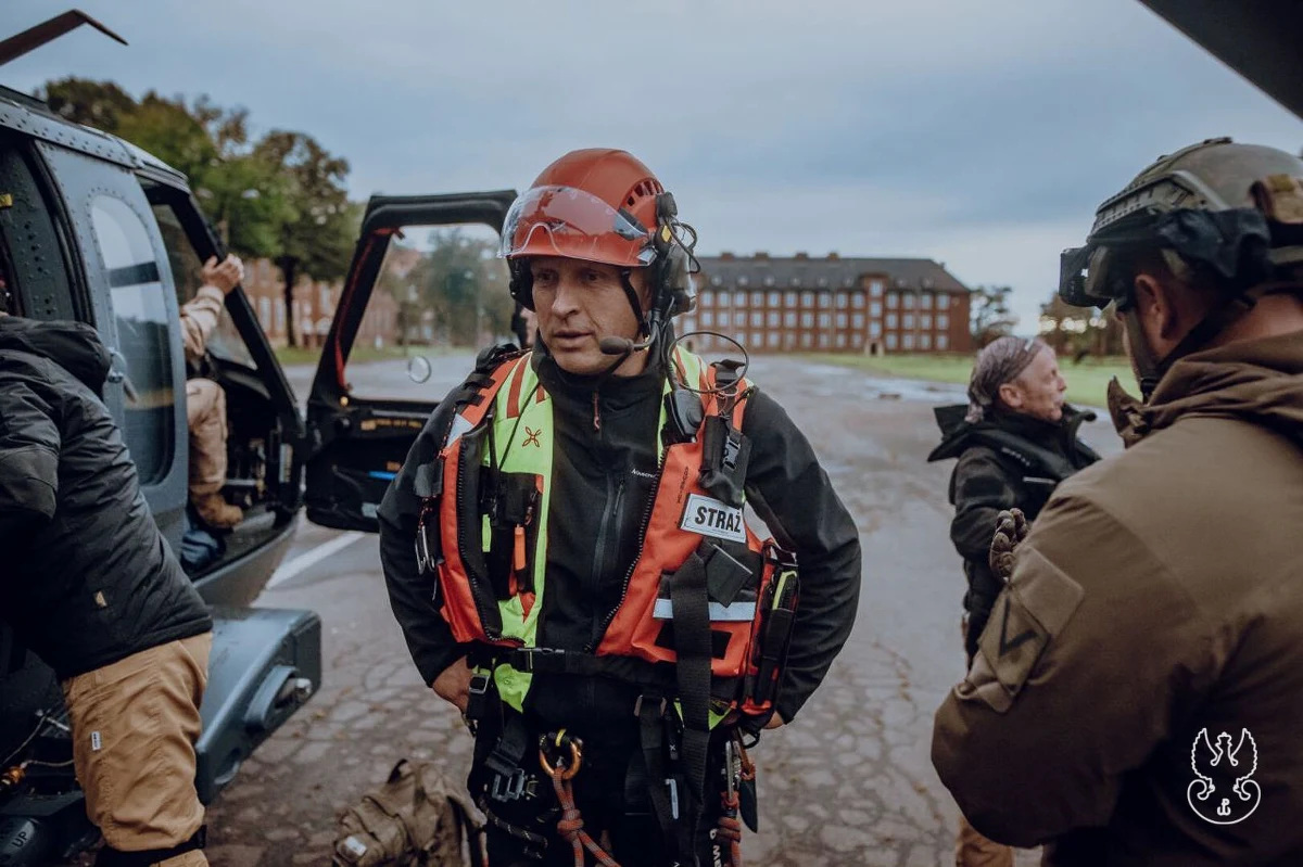 Dramatyczna sytuacja w Stroniu Śląskim. Została tam przerwana tama. Woda zmierza rzeką Biała Lądecka w dół zlewni Nysy Kłodzkiej - poinformował w mediach społecznościowych IMGW. Zarządzono ewakuację ludności. Do miejscowości mogą się dostać jedynie służby ratunkowe. 