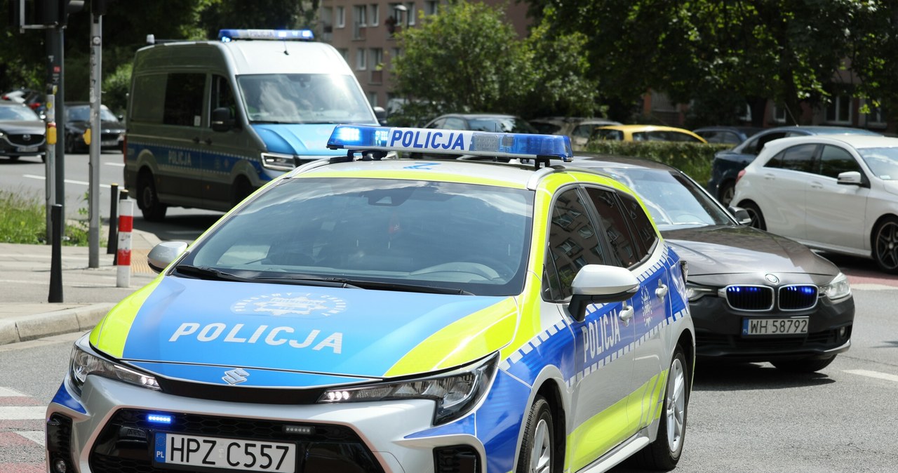  Wypadek na Trasie Łazienkowskiej. Są zarzuty dla trzech mężczyzn