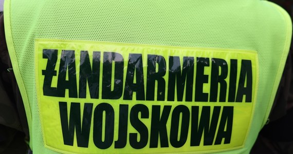 500 żołnierzy Żandarmerii Wojskowej i 500 dodatkowych policjantów skierowano na tereny objęte powodzią. Funkcjonariusze mają czuwać m.in. nad dobytkiem poszkodowanych, jako że pojawiły się przypadki szabrownictwa. O dodatkowych siłach mówili na wtorkowej konferencji Władysław Kosiniak-Kamysz i Tomasz Siemoniak. Politycy zapowiadali także wiele innych działań związanych z przywracaniem normalności na zalanych terenach.