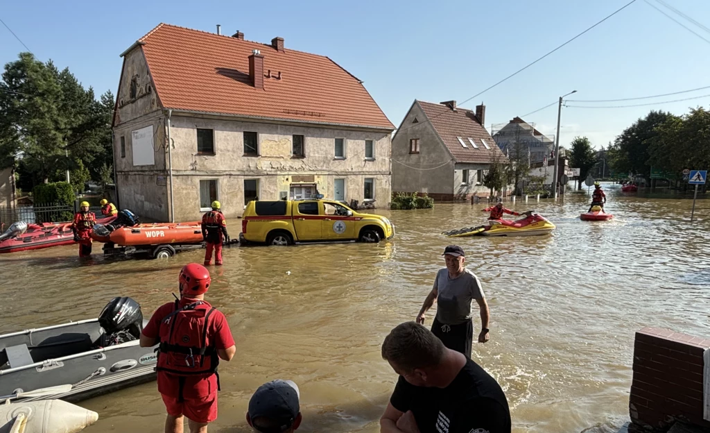 Dostawy łodzi i skuterów do Lewina Brzeskiego