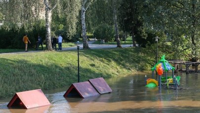 Nerwowa noc we Wrocławiu. Sutryk: Wielu z nas nie zmruży oka  [RELACJA NA ŻYWO]