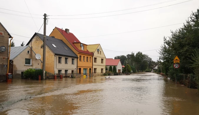 Mieszkańcy nie wiedzą, czy mogą wrócić do domów. Burmistrz interweniuje