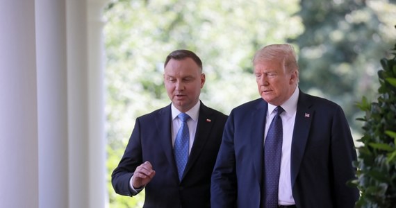 Sztab Donalda Trumpa w krótkim mailu do korespondenta RMF FM Pawła Żuchowskiego potwierdził, że prezydent RP Andrzej Duda i były prezydent USA wezmą udział w tym samym wydarzeniu. Pytanie dotyczyło niedzielnej uroczystości w Narodowym Sanktuarium Matki Bożej Częstochowskiej w Doylestown w Pensylwanii. 