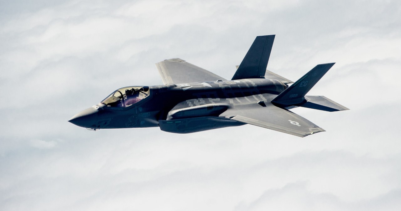 Pilne śledztwo w USA. Ściśle tajne części do F-35 trafiły do Hongkongu
