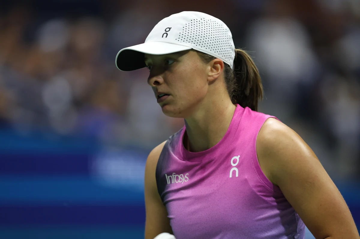 Zaskakująca decyzja Igi Świątek. Broniąca tytułu Polka wycofała się ze startu w rozpoczynającym się w środę turnieju WTA 1000 w Pekinie. Podała powody swojej decyzji.