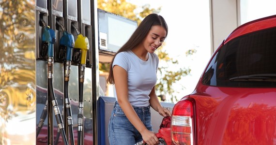 W przyszłym tygodniu paliwa na stacjach będą nadal taniały - prognozują analitycy e-petrol.pl. Ich zdaniem w razie wyższych cen w hurcie możliwe jest utrzymanie niskich cen detalicznych przez ograniczenie wysokich marż stacji.