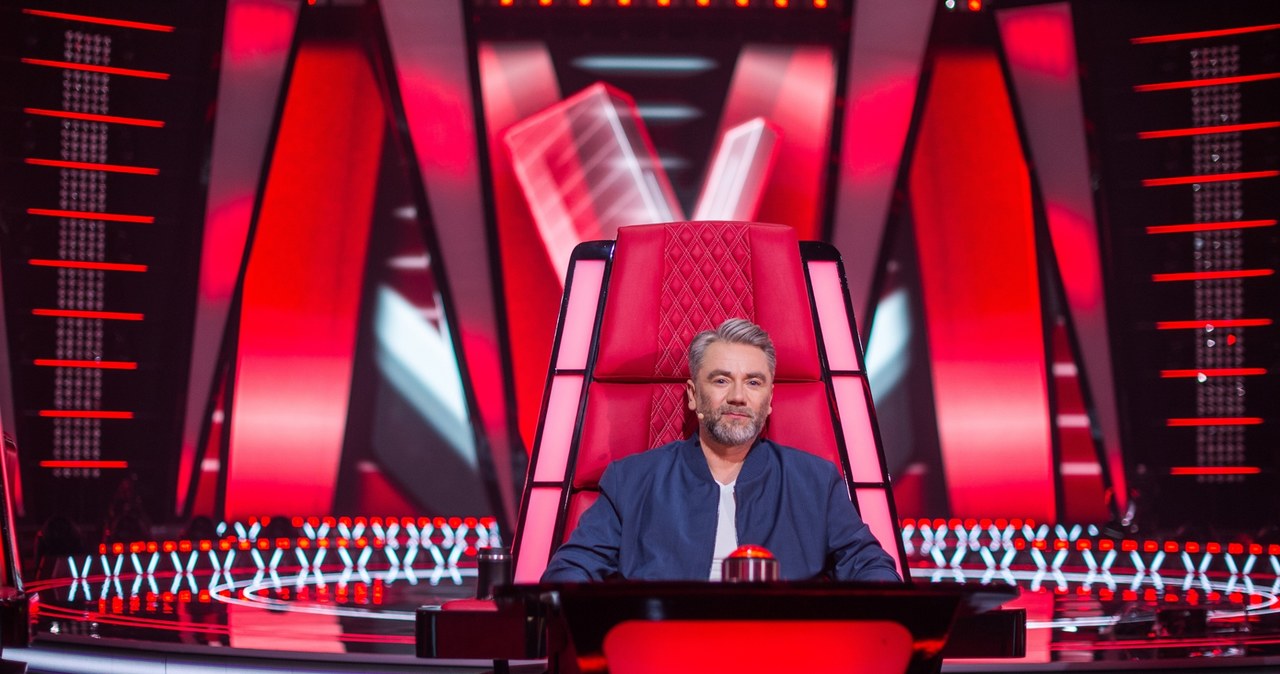 Kuba Badach od niedawna wciela się w rolę trenera talent-show "The Voice of Poland". W najnowszym odcinku nieco go poniosło i zdradził tajemnicę swojej żony, Aleksandry Kwaśniewskiej. Tego nikt by się po niej tego nie spodziewał!