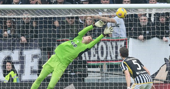 Juventus Turyn uroczyście pożegnał Wojciecha Szczęsnego, który był bramkarzem "Starej Damy" przez siedem lat. Ceremonia miała miejsce przed meczem z Napoli (0:0) w 5. kolejce włoskiej ekstraklasy piłkarskiej.