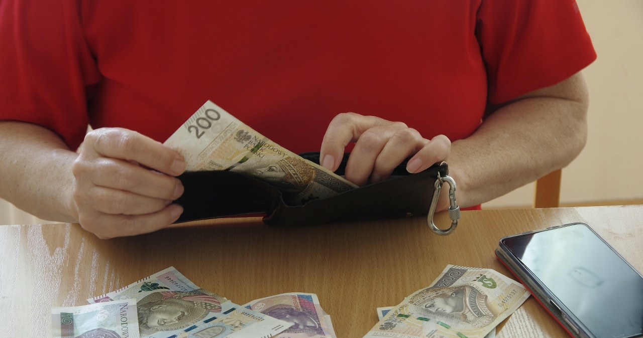 Ile trzeba zarabiać, aby mieć 4000 zł emerytury? W tym przypadku płeć może mieć znaczenie