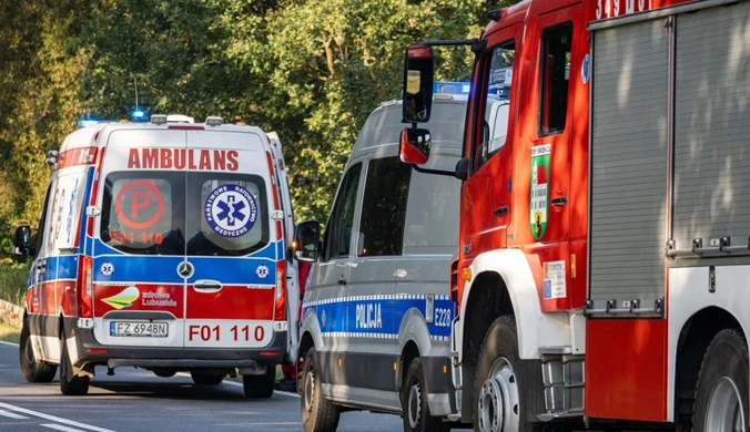 Zderzenie autobusu z autem osobowym. Nie żyje 27-latka