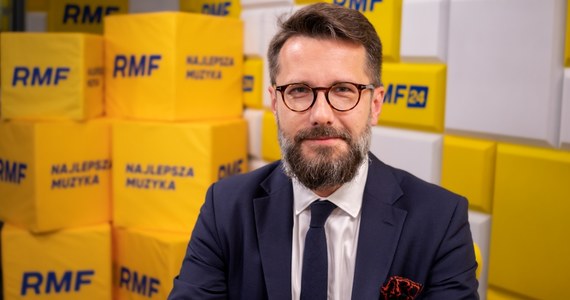 Gościem Popołudniowej rozmowy w RMF FM będzie poseł Prawa i Sprawiedliwości Radosław Fogiel. Porozmawiamy m.in. o tym, jak opozycja ocenia pracę rządu przy usuwaniu skutków powodzi.