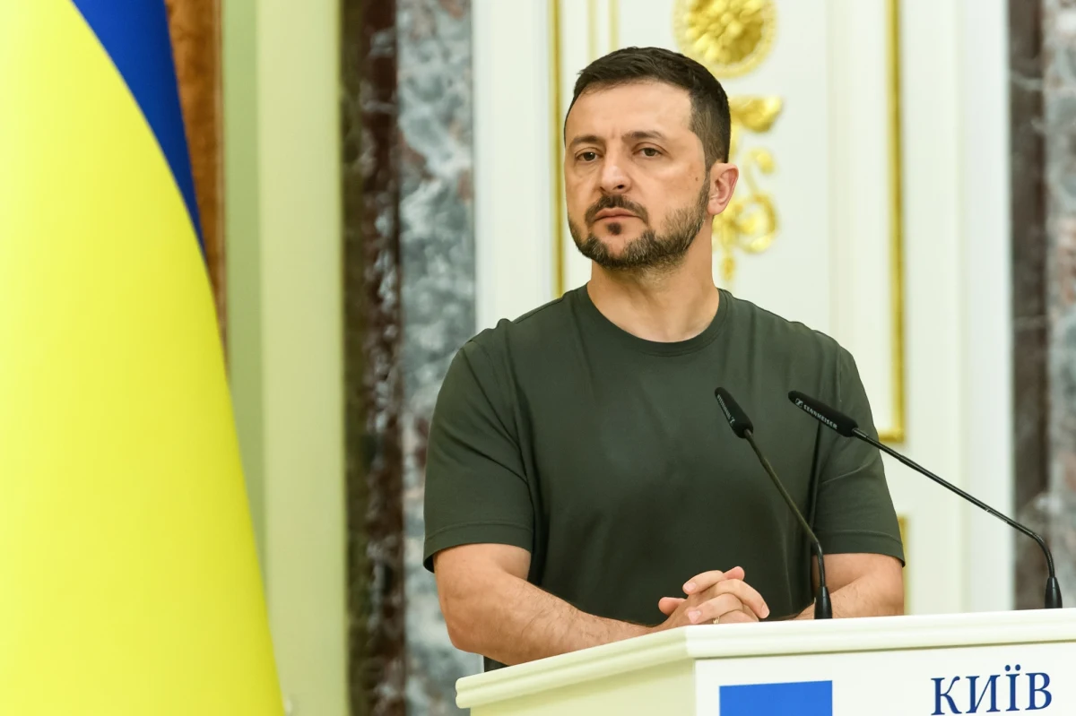 "Myślę, że jesteśmy bliżej końca wojny, niż to się wydaje" - powiedział prezydent Ukrainy Wołodymyr Zełenski w najnowszym wywiadzie dla telewizji ABC. Ukraiński przywódca wyjawił też, że jego "plan zwycięstwa", który przedstawi prezydentowi Joe Bidenowi, nie opiera się na negocjacjach z Rosją.