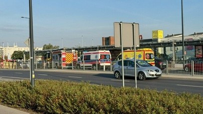 Poważny wypadek w Warszawie. Zderzyły się trzy samochody