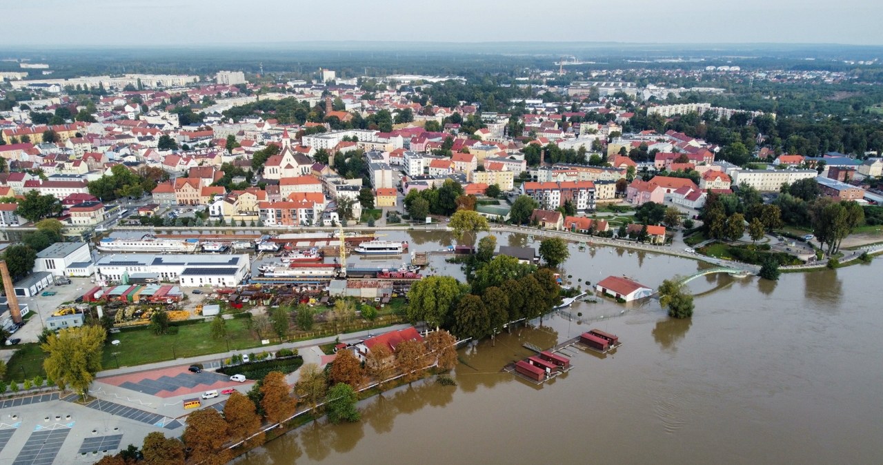  Alerty pogodowe od rana. Obowiązują w trzech kolejnych województwach