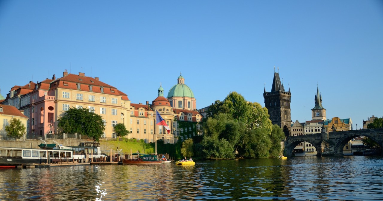 Firmy, związane, Rosją, działające, Czechach, zagrożeniem, Niemiec, alarmuje, portal, Deutsche, Welle, wylicza, ponad, jedna, cz W tym kraju w UE kwitnie rosyjski biznes. Zagrożenie dla Niemiec