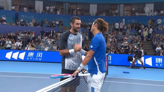 Skrót meczu Marin Cilic - Zhizhen Zhang.
