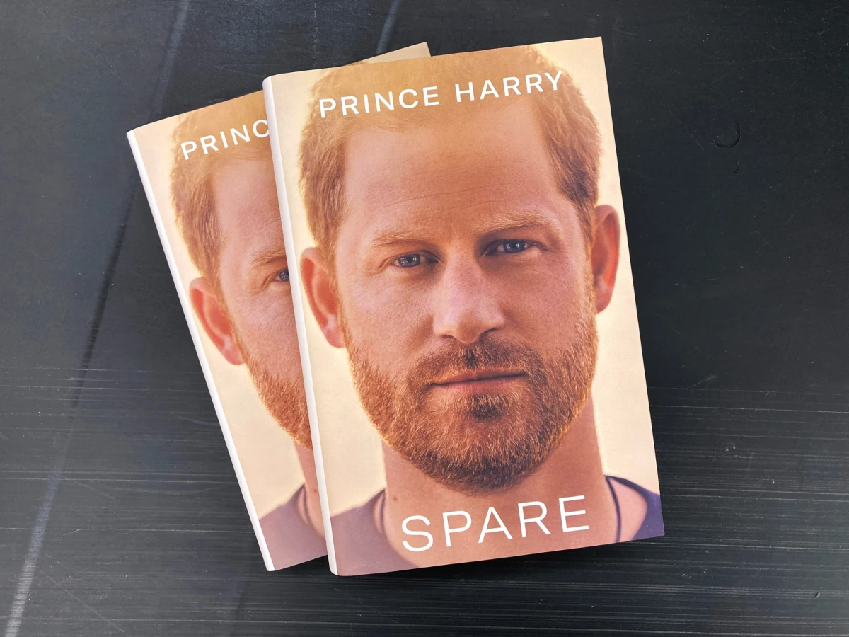 ​Wiza? Jaka wiza? Sąd w Stanach Zjednoczonych postanowił utajnić treść wniosku o amerykańską wizę złożonego przez syna brytyjskiego monarchy, księcia Harry'ego. Od lat mieszka on wraz z rodziną za Atlantykiem. Dlaczego decyzja sądu może wydawać się kontrowersyjna?  