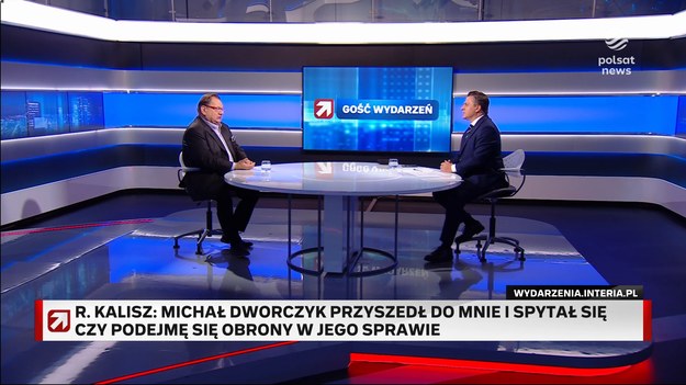 - Nie interesują mnie poglądy polityczne, bronię człowieka - tak Ryszard Kalisz tłumaczy decyzję o podjęciu się obrony Michała Dworczyka. Chodzi o zarzuty w ramach tzw. afery mailowej. Kalisz stwierdził w programie "Gość Wydarzeń", że "nie mógł odmówić ze strachu".