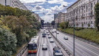 Wypadek na Trasie Łazienkowskiej. Rodzina zmarłego opublikowała prośbę