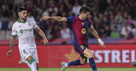 Piłkarze Barcelony pokonali Getafe 1:0 w meczu 7. kolejki ekstraklasy Hiszpanii. Robert Lewandowski zdobył siódmego gola w sezonie i 49. bramkę w historii występów w tych rozgrywkach. Tym samym stał się najskuteczniejszym Polakiem w La Liga.