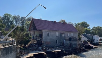 Szczyt fali powodziowej w Słubicach. Stany alarmowe w Kostrzynie przekroczone