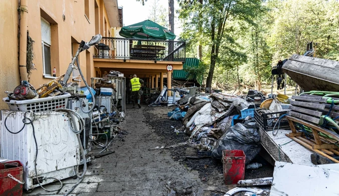 Niemiecki land wyśle pomoc dla powodzian. Dostaną nakładki na mopy 