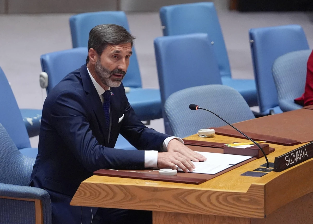 ​Szef słowackiej dyplomacji zaskoczył swojego rosyjskiego odpowiednika. Obaj panowie spotkali się w Nowym Jorku i podczas rozmowy Juraj Blanar powiedział Siergiejowi Ławrowowi, że Rosja naruszyła prawo międzynarodowej, dokonując inwazji na Ukrainę.