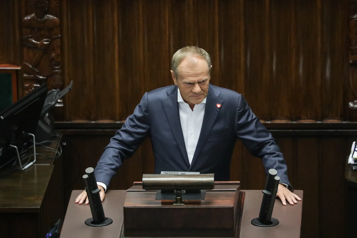 Sejm nie przyjął wniosku o odrzucenie informacji premiera na temat powodzi. Oznacza to, że posłowie przyjęli informację, którą Donald Tusk przedstawił im w środę.