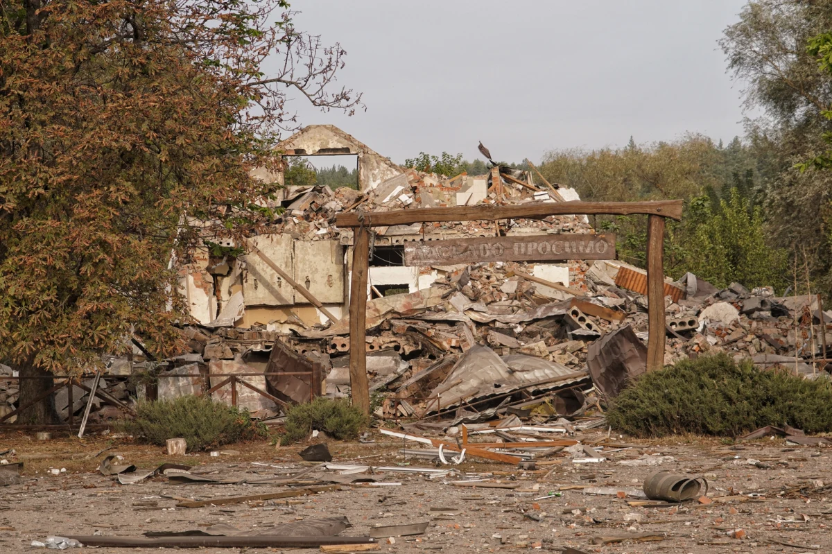 Dziewięć osób zginęło, a 12 zostało rannych w wyniku rosyjskich ostrzałów szpitala w Sumach na północy Ukrainy - powiadomiły w sobotę władze obwodu sumskiego w komunikacie na Telegramie. Wcześniej informowano o sześciu ofiarach śmiertelnych. Rosyjskie wojska zaatakowały miasto za pomocą dronów Shahed.