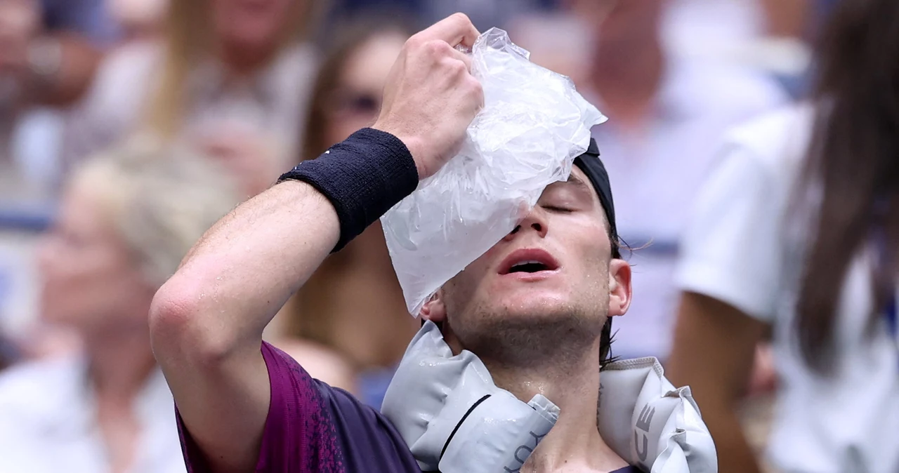 Jack Draper skreczował w ćwierćfinale ATP 500 w Tokio, wcześniej pokonał Huberta Hurkacza