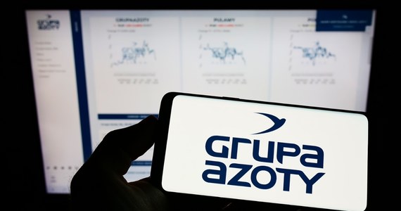 Grupa Azoty złożyła w prokuraturze zawiadomienie o podejrzeniu popełnienia przestępstwa polegającego na "sprowadzeniu bezpośredniego niebezpieczeństwa wyrządzenia szkody majątkowej przekraczającej 4 mln zł". Chodzi o aneksy do umów gwarantujące odszkodowania dla byłych członków zarządu. Spółka o zawiadomieniu poinformowała w poniedziałkowym komunikacie.