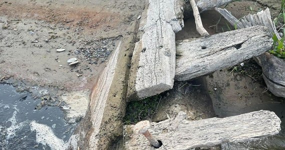 Niezwykłe znalezisko archeologów w okolicach Łomianek Dolnych niedaleko Warszawy. Znaleziono pozostałości łodzi, której wiek jest szacowany na okres co najmniej potopu szwedzkiego.