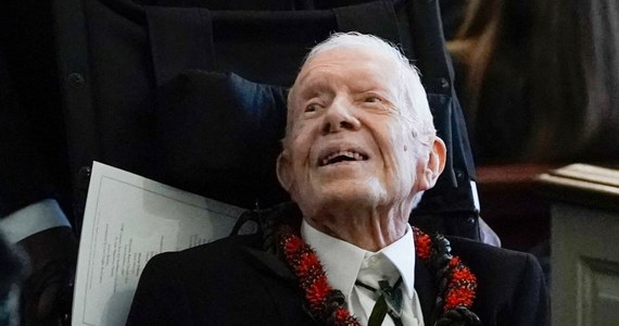 Jimmy Carter kończy we wtorek 100 lat. Oceniany powszechnie jako dobry człowiek, lecz przeciętny przywódca, jest najdłużej żyjącym prezydentem w historii USA. Jego jednokadencyjne rządy są pamiętane bardziej ze względu na kryzysy i porażki, choć miał duże zasługi w dyplomacji i przyczynił się do upadku komunizmu w Polsce.