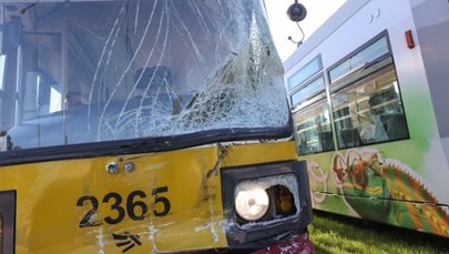 Łódź: Tramwaj zderzył się z dostawczakiem. Są poszkodowani